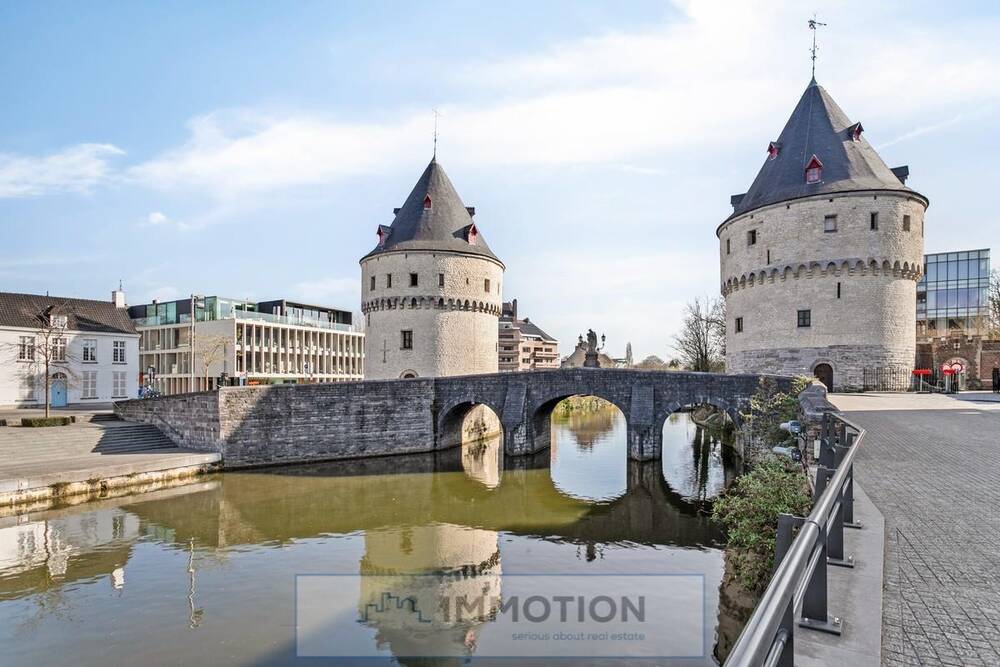 Appartement te huur in Kortrijk 8500 1200.00€ 2 slaapkamers 105.00m² - Zoekertje 438942