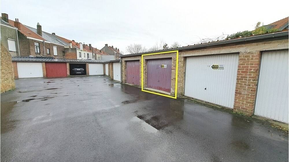 Parking & garage te  huur in Brugge 8000 125.00€  slaapkamers m² - Zoekertje 439982