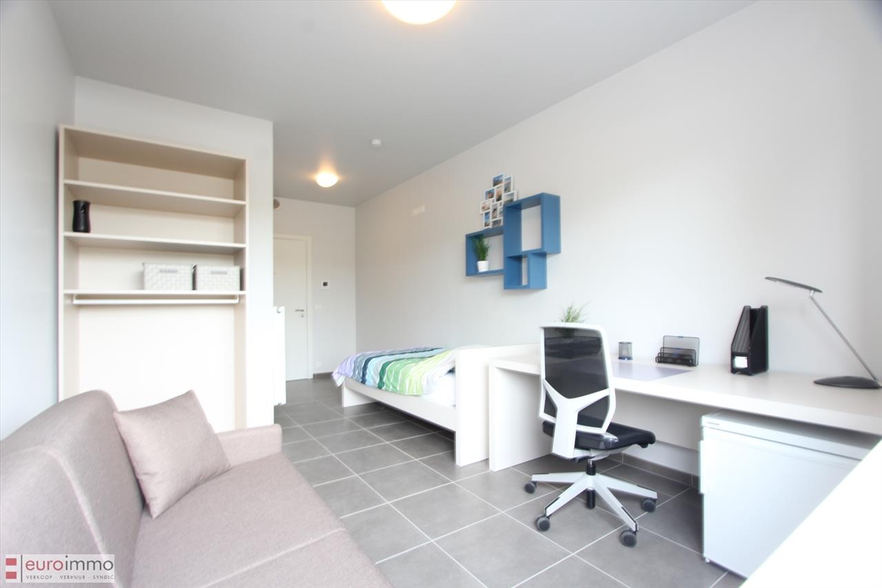Appartement te koop in Brugge 8000 120000.00€ slaapkamers 16.00m² - Zoekertje 440521