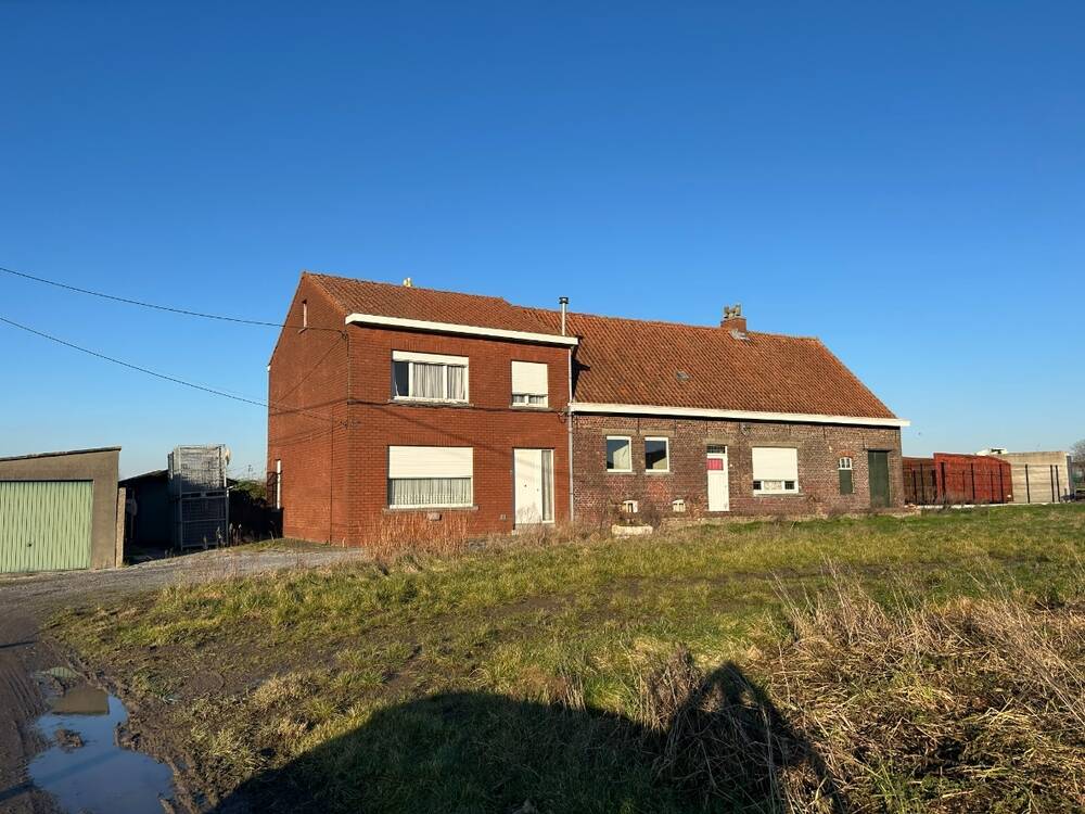 Huis te koop in Moorslede 8890 299000.00€ 0 slaapkamers 300.00m² - Zoekertje 440082