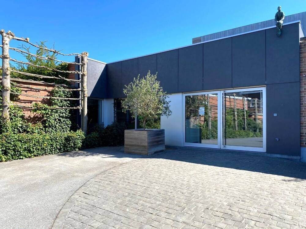 Handelszaak te huur in Pittem 8740 3265.00€ slaapkamers 1240.00m² - Zoekertje 441563