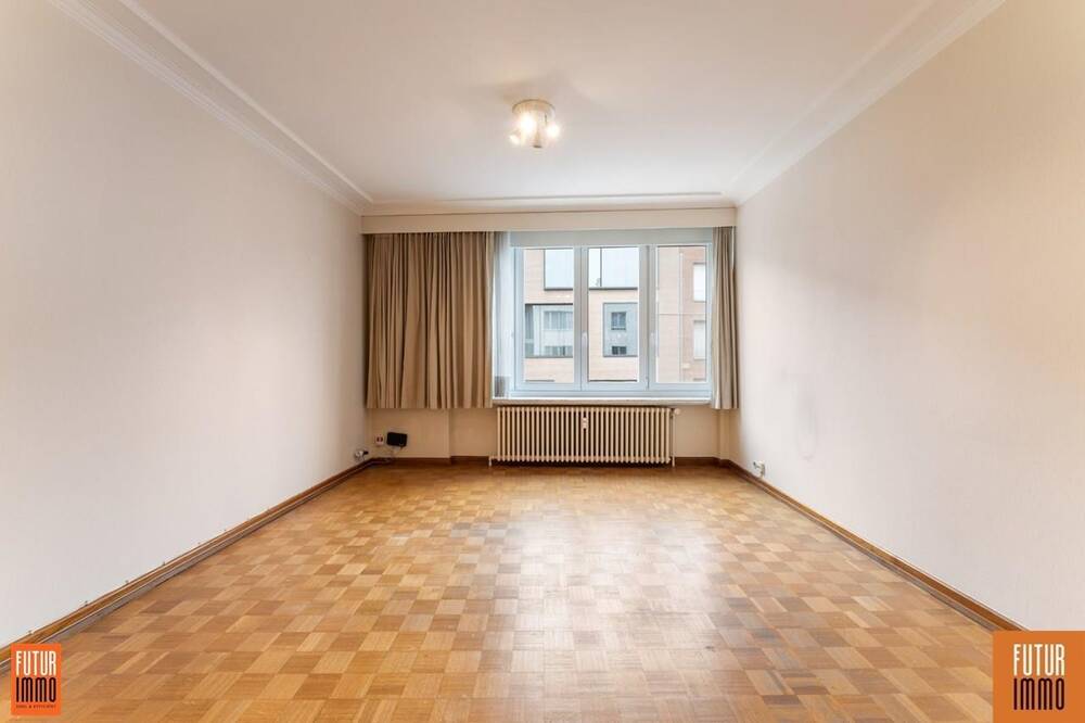 Appartement te koop in Roeselare 8800 154000.00€ 3 slaapkamers 98.00m² - Zoekertje 441705