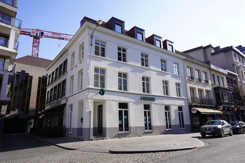 Handelszaak te huur in Kortrijk 8500 2250.00€ slaapkamers m² - Zoekertje 442194