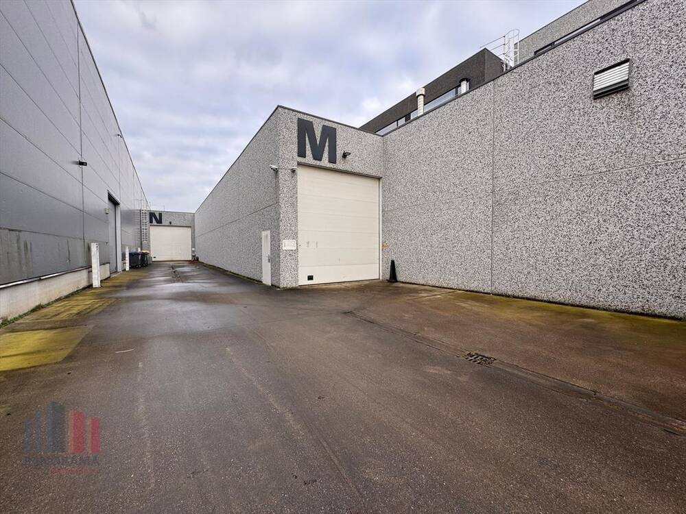 Handelszaak te  huur in Oostkamp 8020 3292.00€  slaapkamers 790.00m² - Zoekertje 442368