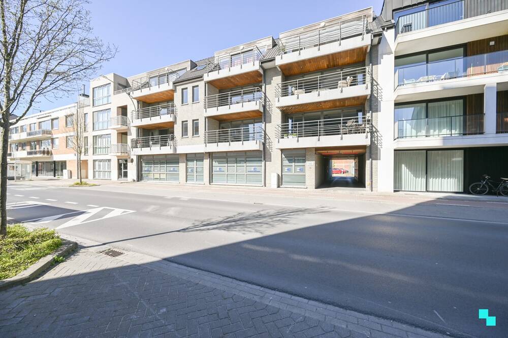 Handelszaak te koop in Izegem 8870 625000.00€ slaapkamers 340.00m² - Zoekertje 442823