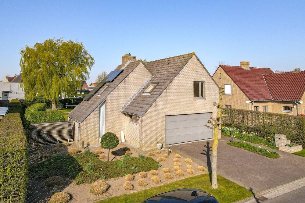Huis te koop in Gistel 8470 599000.00€ 4 slaapkamers 205.00m² - Zoekertje 442985