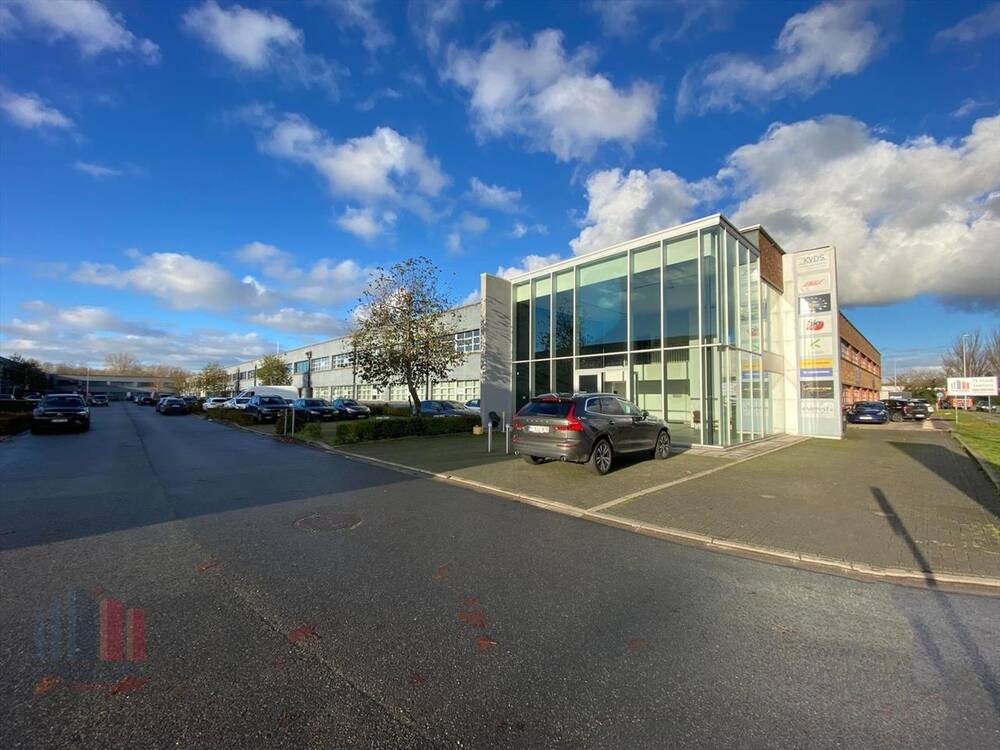 Handelszaak te  huur in Brugge 8000 245.00€  slaapkamers 20.00m² - Zoekertje 442377