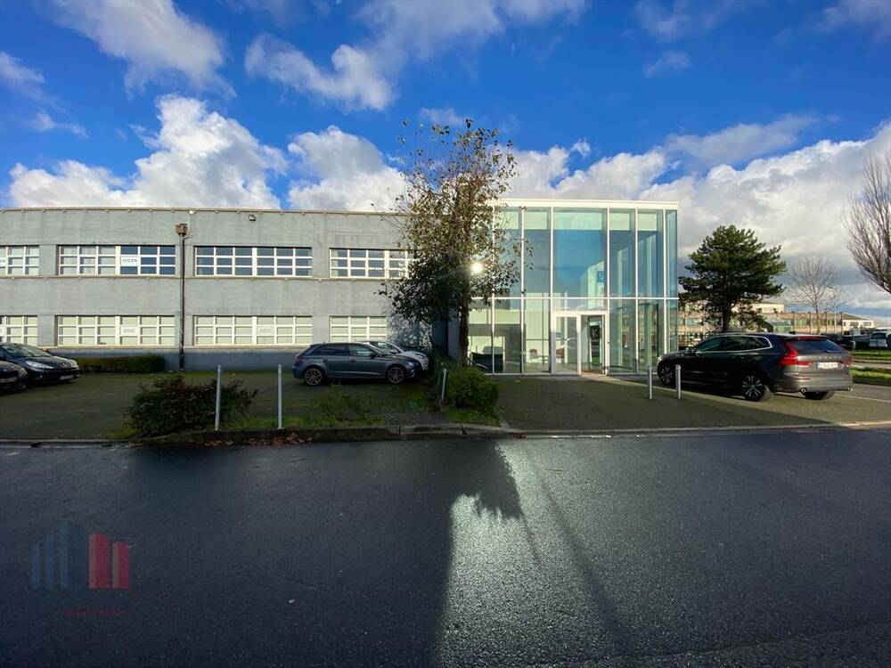 Handelszaak te  huur in Brugge 8000 795.00€  slaapkamers 64.00m² - Zoekertje 442381