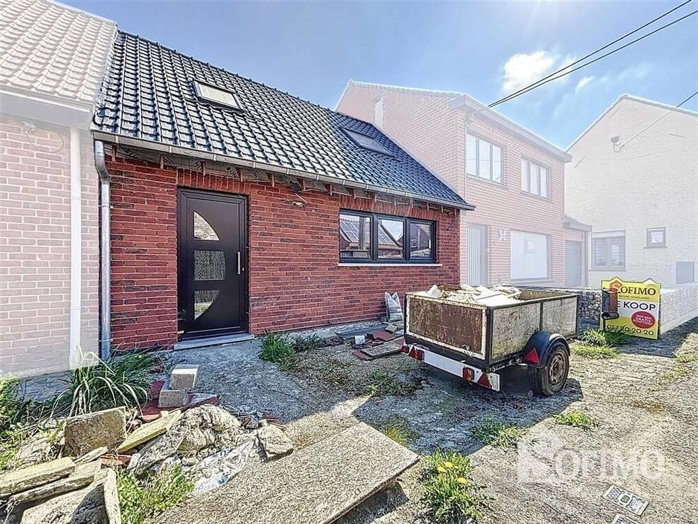 Huis te koop in Vlamertinge 8908 129000.00€ 2 slaapkamers 89.00m² - Zoekertje 444334