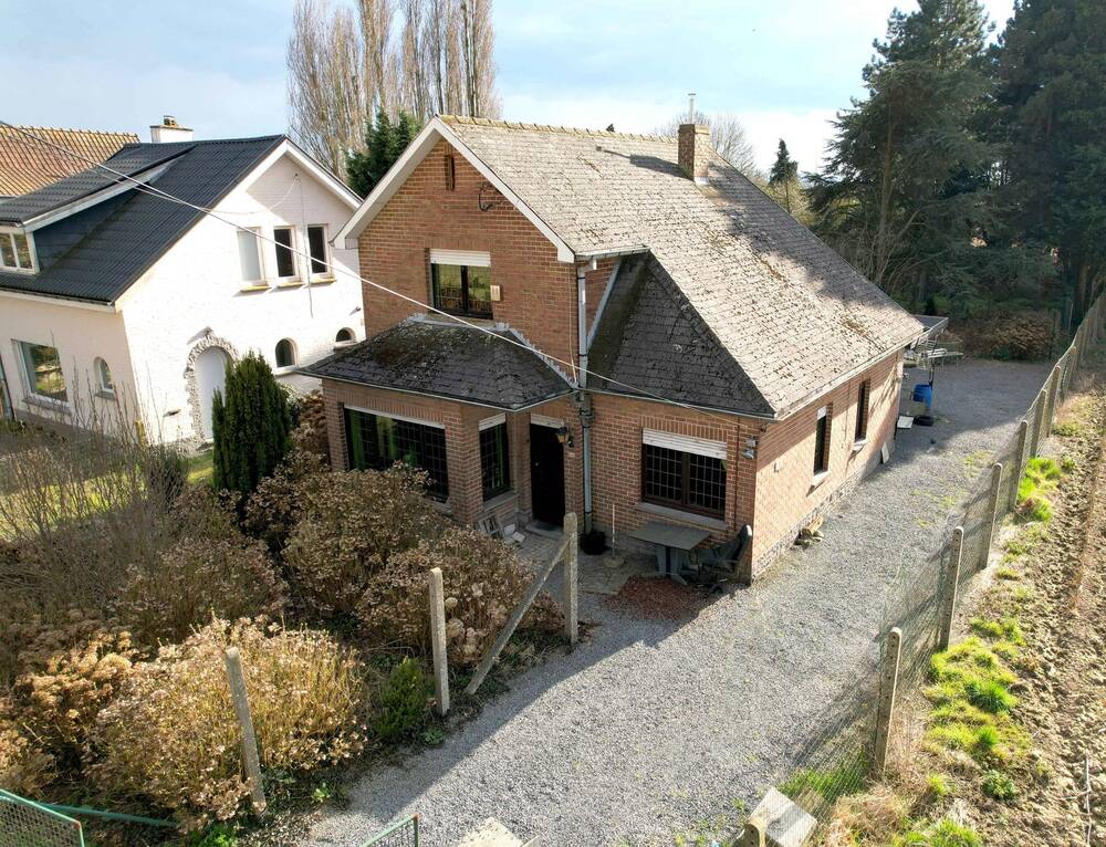 Huis te  koop in Spiere-Helkijn 8587 229000.00€ 2 slaapkamers 117.00m² - Zoekertje 445209
