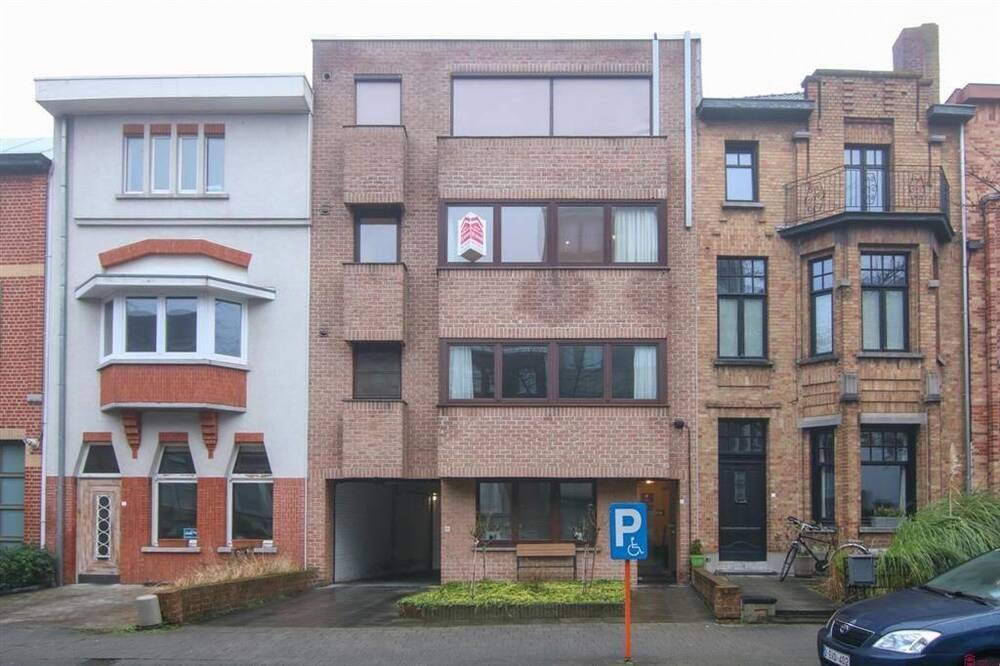 Appartement te huur in Kortrijk 8500 870.00€ 2 slaapkamers 100.00m² - Zoekertje 444758