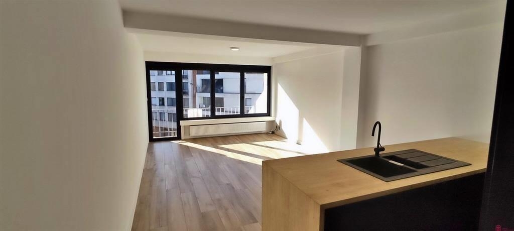 Appartement te koop in Kortrijk 8500 165000.00€ 1 slaapkamers 67.00m² - Zoekertje 444757