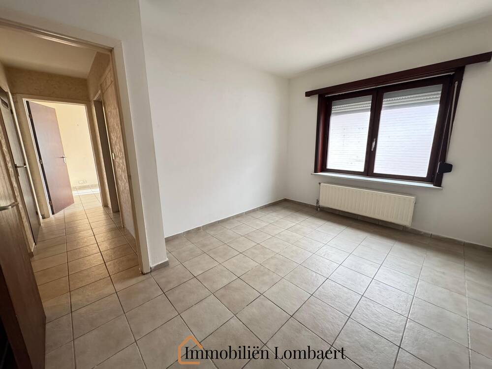 Appartement te koop in Roeselare 8800 159000.00€ 2 slaapkamers 95.00m² - Zoekertje 447087