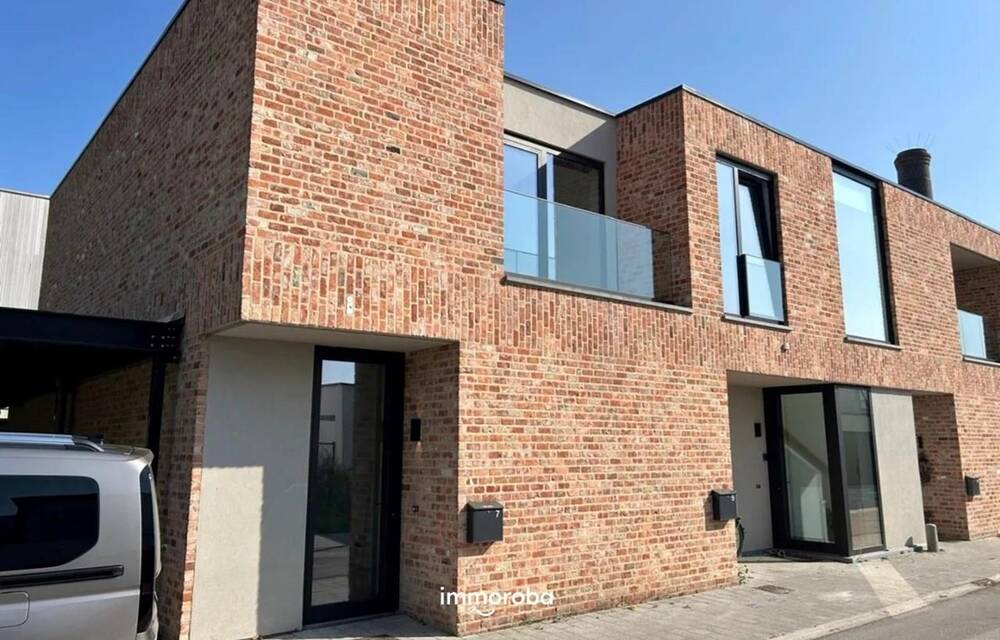 Huis te  huur in Sint-Baafs-Vijve 8710 950.00€ 3 slaapkamers m² - Zoekertje 448124