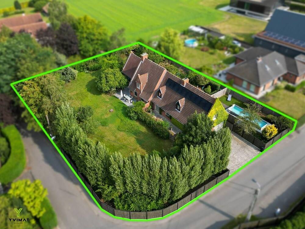 Huis te  koop in Zwevegem 8550 0.00€ 3 slaapkamers 327.00m² - Zoekertje 447264