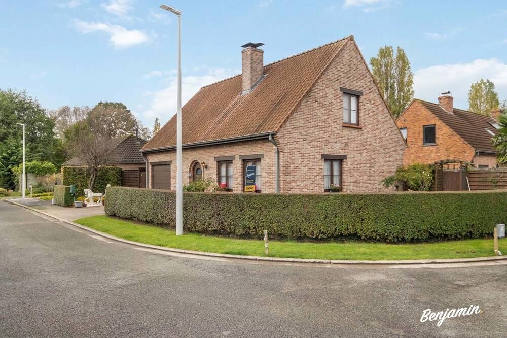 Huis te  koop in Menen 8930 349000.00€ 3 slaapkamers 163.00m² - Zoekertje 448231