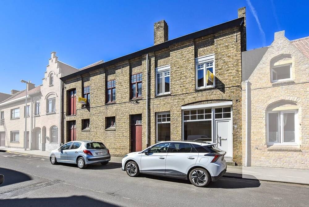 Huis te  koop in Diksmuide 8600 330000.00€ 3 slaapkamers 167.00m² - Zoekertje 448850
