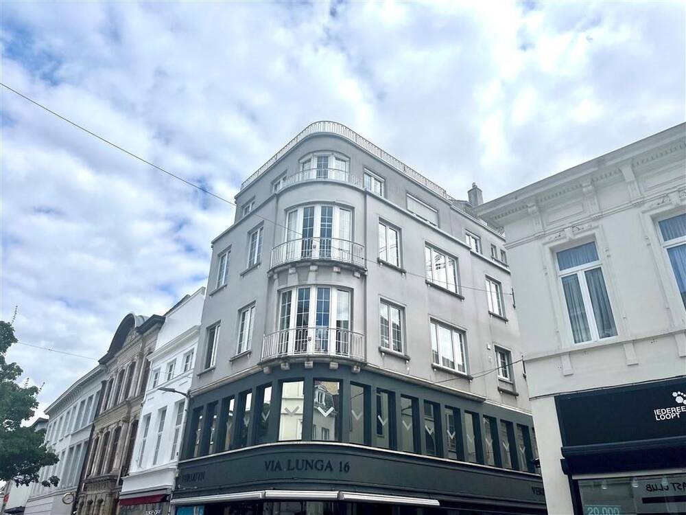 Appartement te huur in Kortrijk 8500 670.00€ 1 slaapkamers m² - Zoekertje 451904