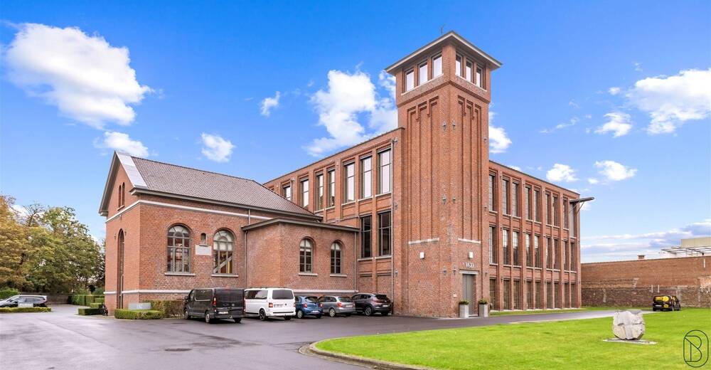 Handelszaak te koop in Kortrijk 8500 365000.00€ slaapkamers 126.00m² - Zoekertje 449343