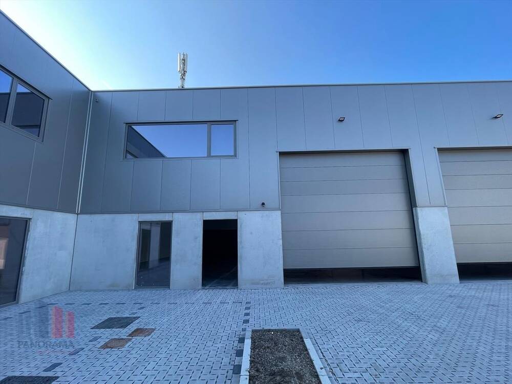 Handelszaak te koop in Oostende 8400 360720.00€ slaapkamers 216.00m² - Zoekertje 448822