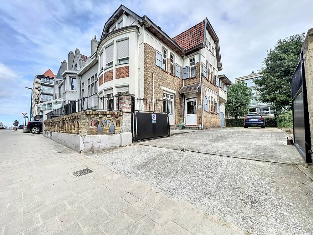 Huis te koop in De Panne 8660 439000.00€ 6 slaapkamers 180.00m² - Zoekertje 448794