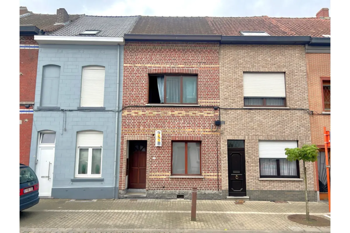 Appartementsgebouw te  koop in Menen 8930 180000.00€ 2 slaapkamers 95.00m² - Zoekertje 451502
