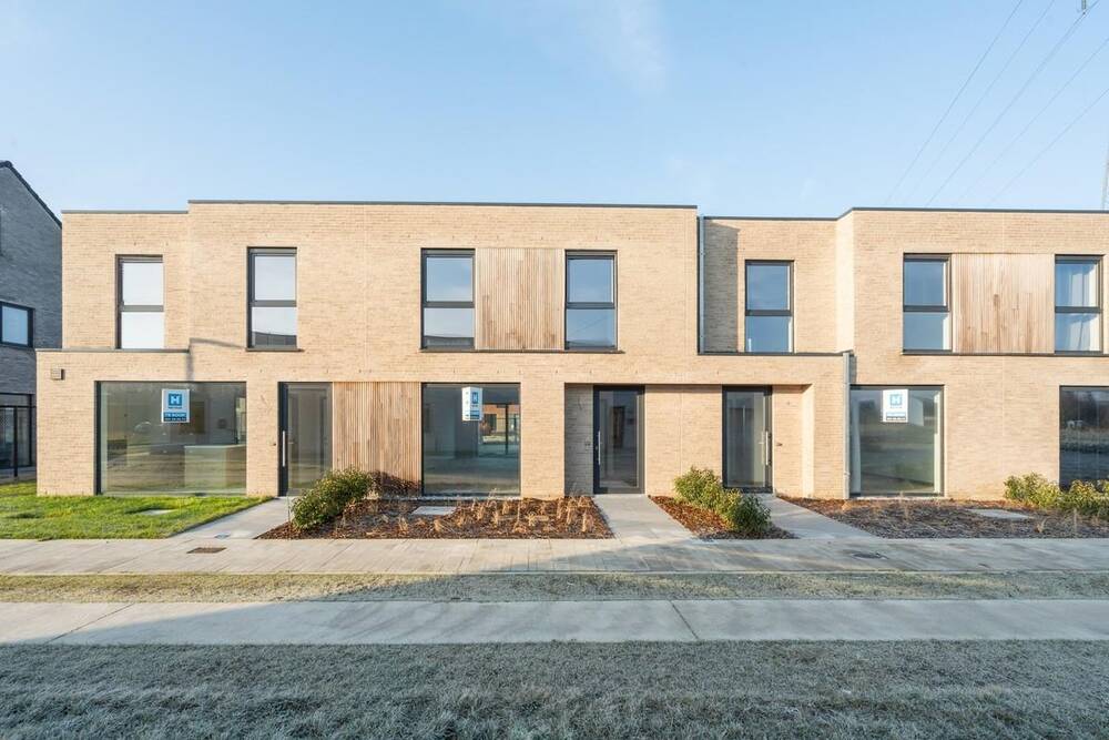 Huis te  koop in Roeselare 8800 261253.00€ 3 slaapkamers 142.00m² - Zoekertje 448514