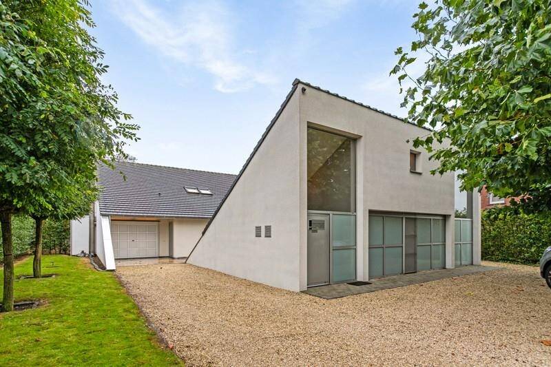 Huis te koop in Sint-Baafs-Vijve 8710 550000.00€ 4 slaapkamers 210.00m² - Zoekertje 450816