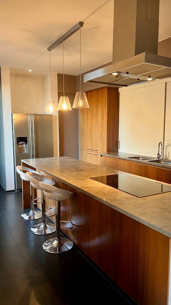 Appartement te huur in Heule 8501 950.00€ 4 slaapkamers 252.00m² - Zoekertje 448432