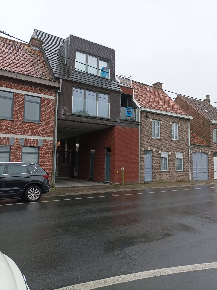 Appartement te  huur in Dadizele 8890 795.00€ 2 slaapkamers m² - Zoekertje 450215
