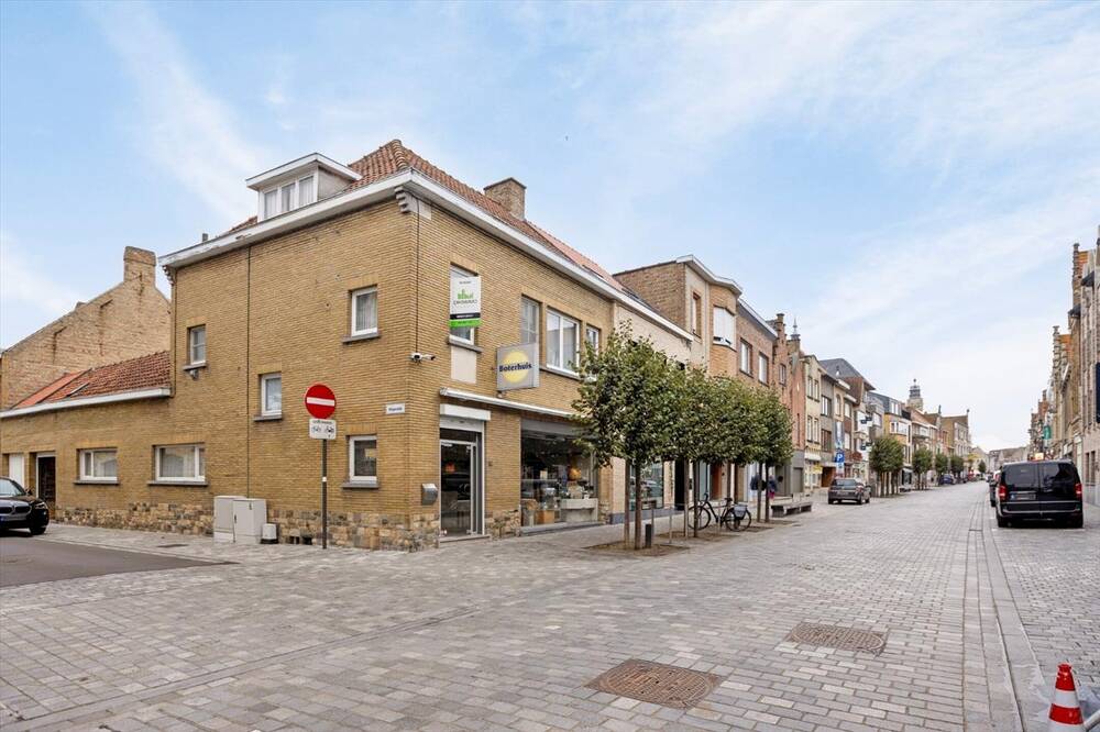 Huis te huur in Diksmuide 8600 985.00€ 4 slaapkamers 224.00m² - Zoekertje 451907