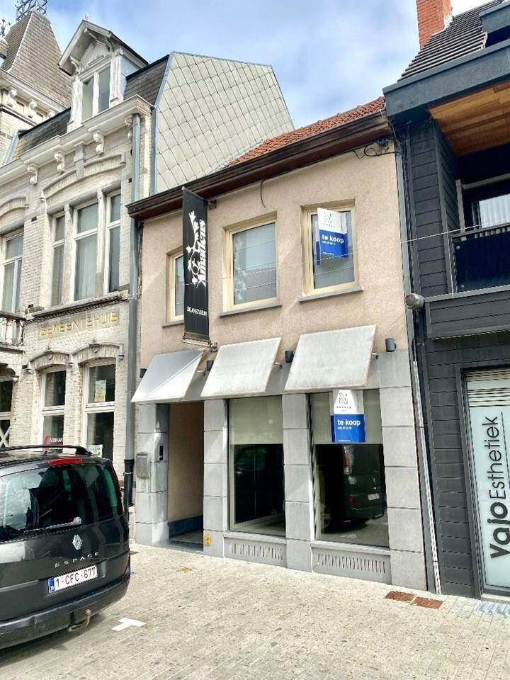Huis te koop in Kuurne 8520 235000.00€ 3 slaapkamers 269.00m² - Zoekertje 449259