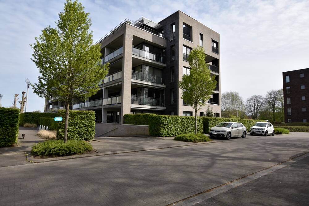 Parking te  koop in Assebroek 8310 18000.00€  slaapkamers m² - Zoekertje 451846