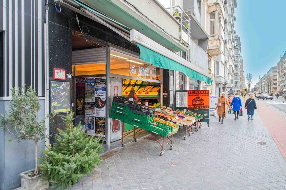 Handelszaak te koop in Oostende 8400 228000.00€ slaapkamers m² - Zoekertje 451544