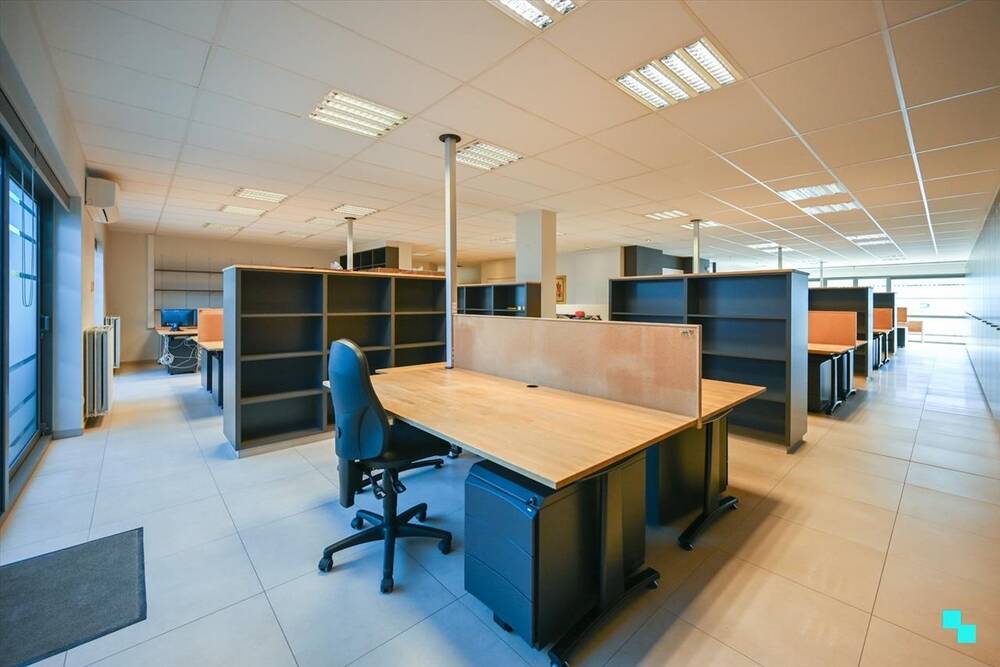Handelszaak te  koop in Izegem 8870 625000.00€  slaapkamers 340.00m² - Zoekertje 450871