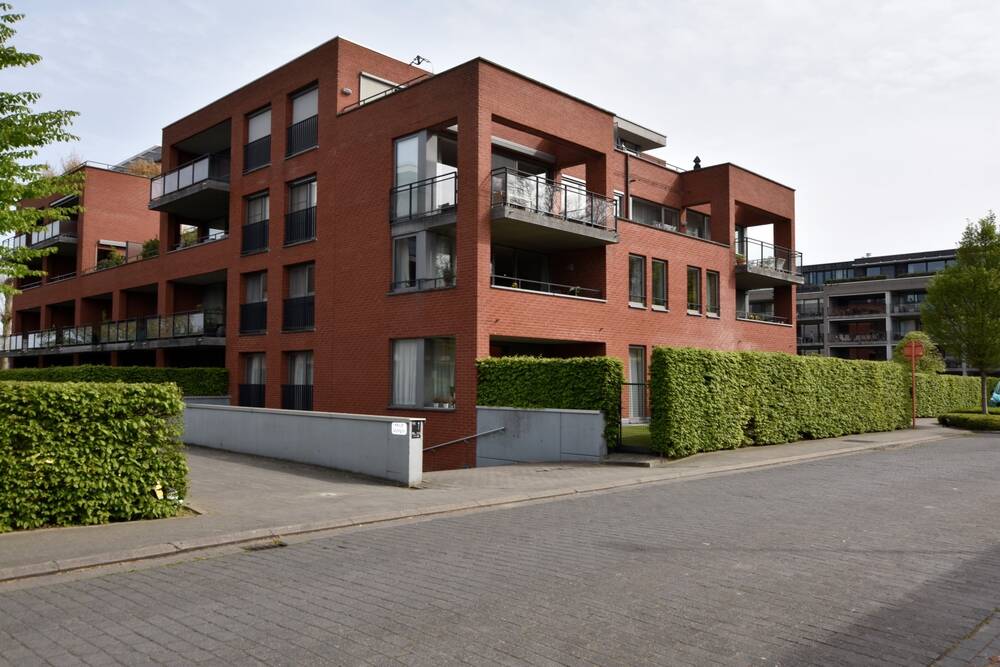 Parking te  koop in Assebroek 8310 18000.00€  slaapkamers m² - Zoekertje 450901