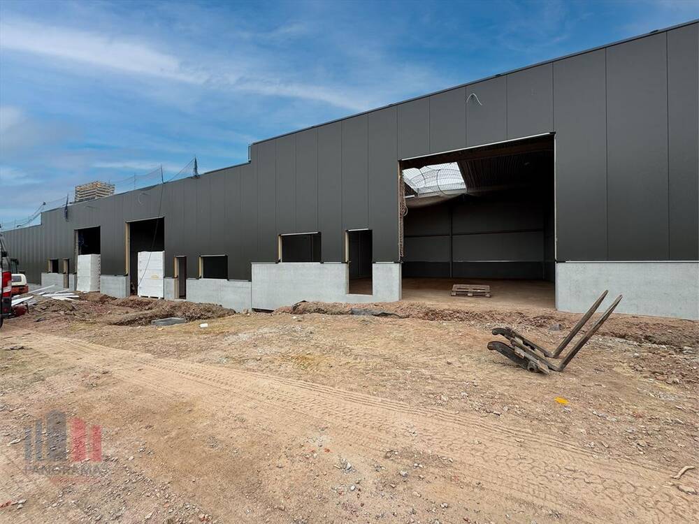 Handelszaak te koop in Tielt 8700 734125.00€ slaapkamers 419.00m² - Zoekertje 451779