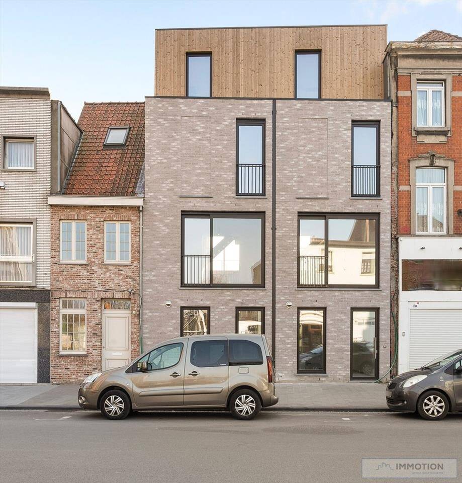 Huis te  huur in Kortrijk 8500 1150.00€ 2 slaapkamers 157.00m² - Zoekertje 451296