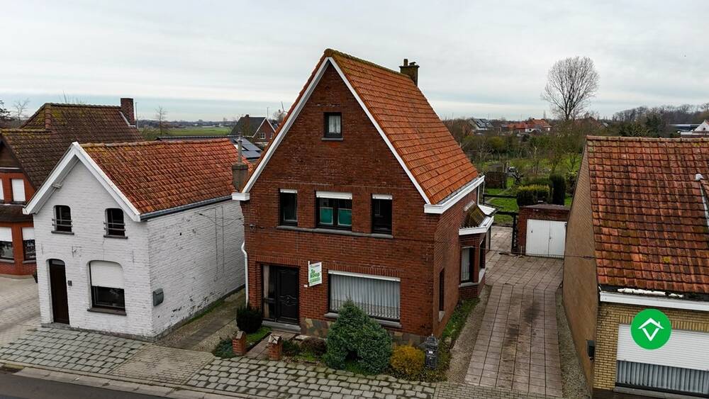 Huis te koop in Ichtegem 8480 240000.00€ 4 slaapkamers 177.00m² - Zoekertje 450930