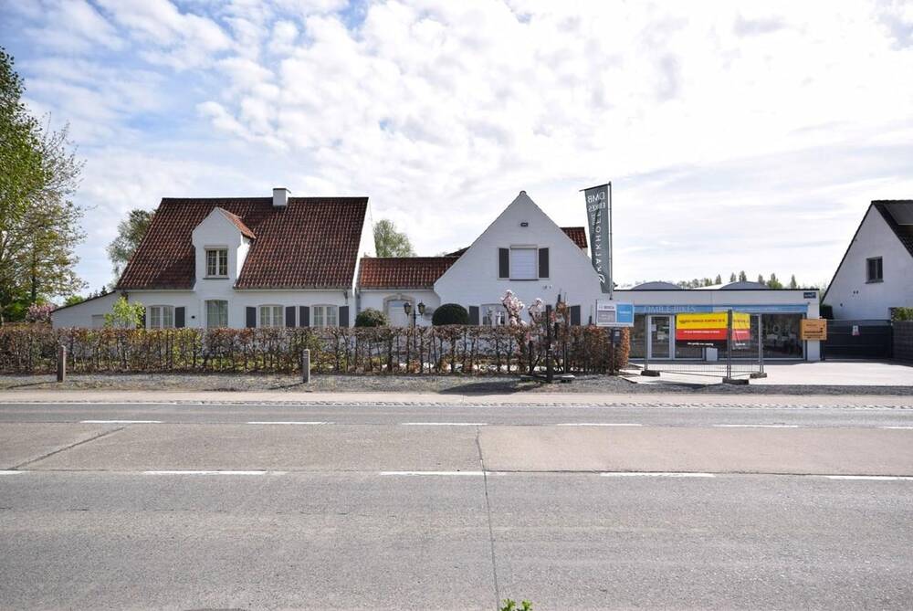 Huis te huur in Ledegem 8880 2750.00€ 4 slaapkamers 443.00m² - Zoekertje 452476