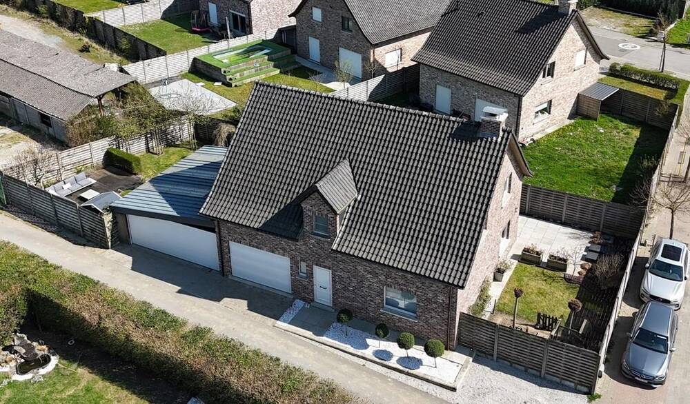 Huis te  huur in Kuurne 8520 1400.00€ 3 slaapkamers 232.00m² - Zoekertje 452816