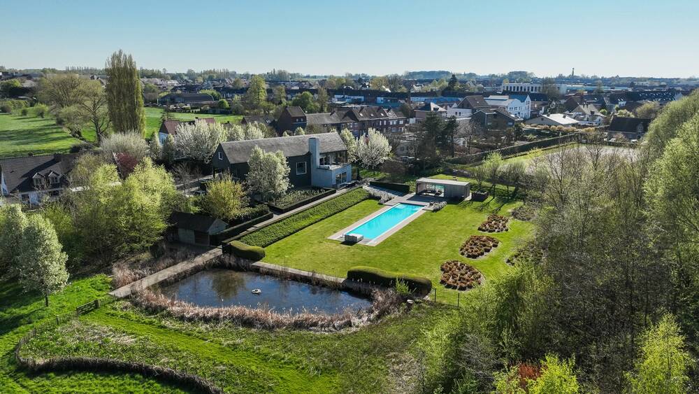 Huis te koop in Lauwe 8930 0.00€ 4 slaapkamers 748.00m² - Zoekertje 452369