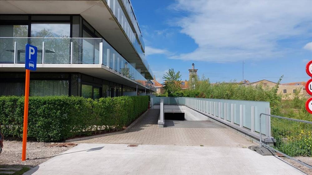 Parking & garage te  koop in Nieuwpoort 8620 37500.00€  slaapkamers m² - Zoekertje 453629
