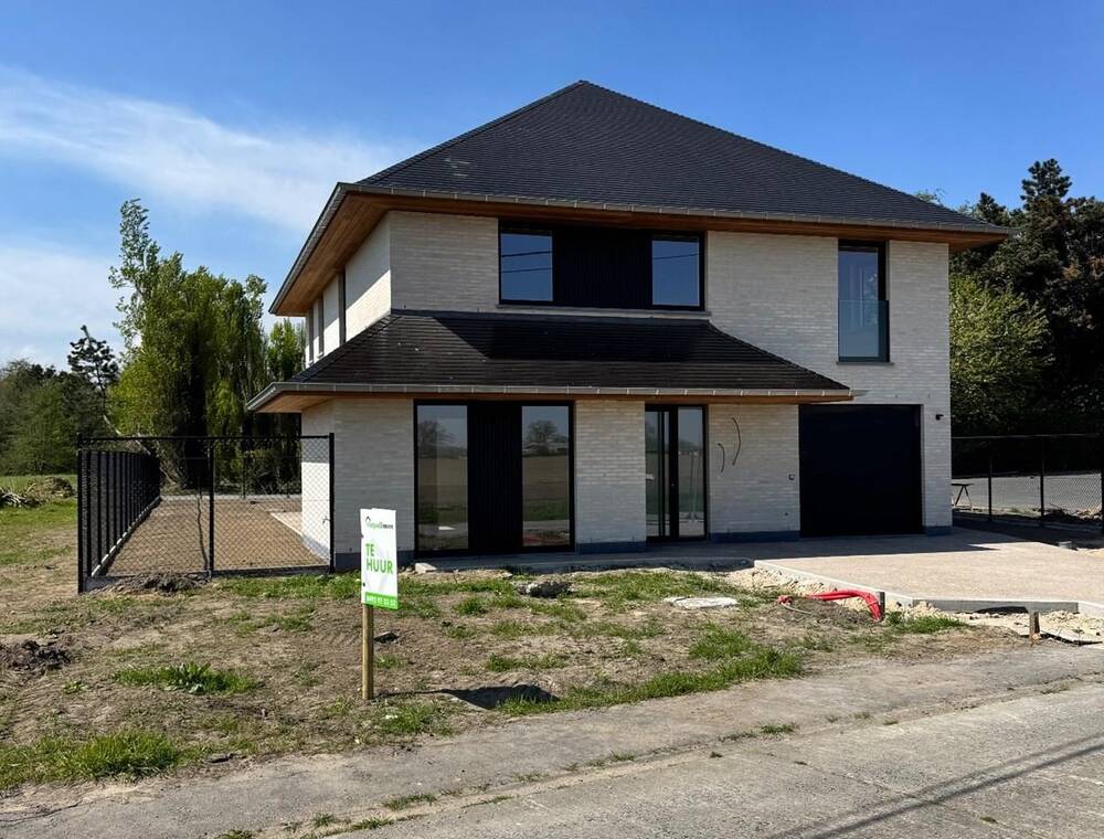 Huis te huur in Kortemark 8610 1325.00€ 4 slaapkamers m² - Zoekertje 453512