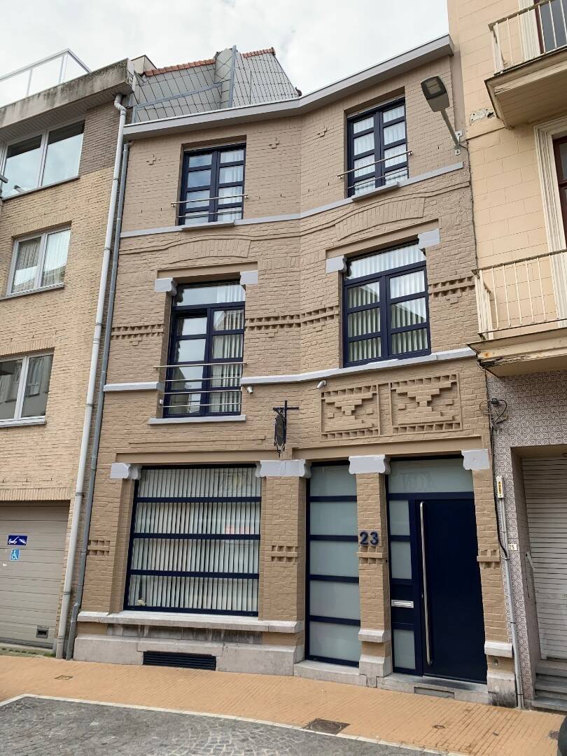 Huis te  koop in Heist-aan-Zee 8301 950000.00€ 7 slaapkamers m² - Zoekertje 453585