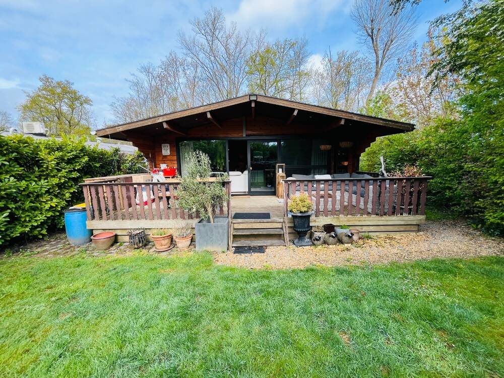 Bungalow te koop in Zonnebeke 8980 199000.00€ 1 slaapkamers 75.00m² - Zoekertje 453467