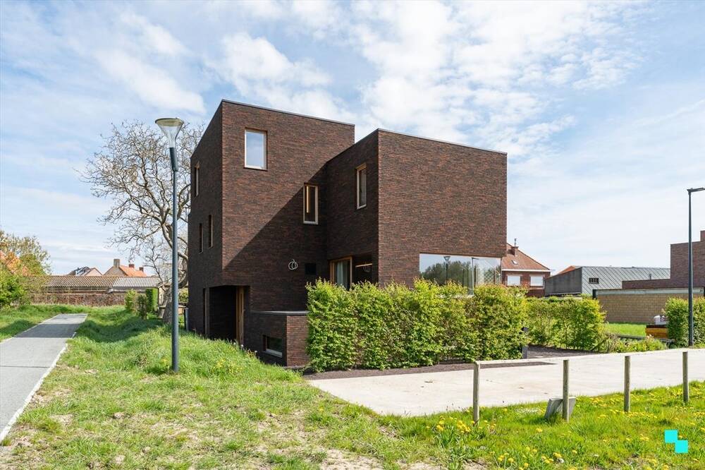 Huis te koop in Lendelede 8860 675000.00€ 5 slaapkamers 283.38m² - Zoekertje 453412