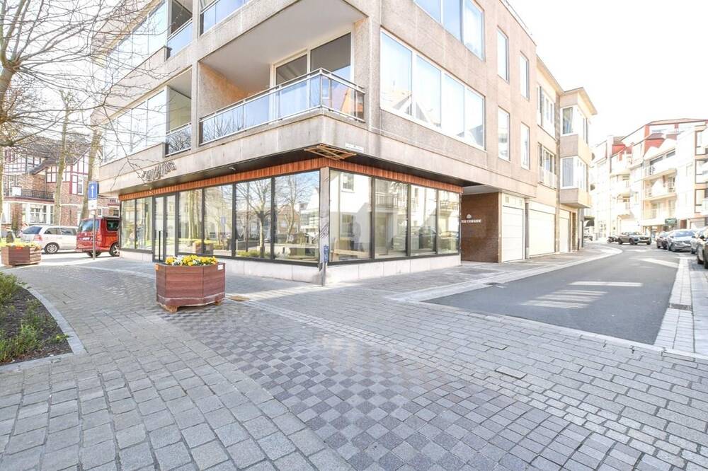 Handelszaak te  huur in De Haan 8420 850.00€  slaapkamers m² - Zoekertje 453577