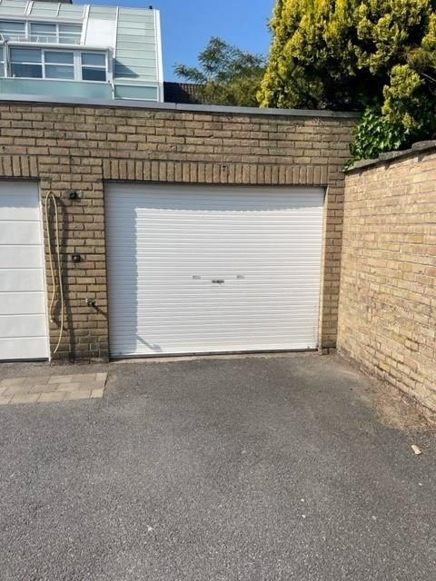 Parking & garage te huur in Knokke-Heist 8300 210.00€ slaapkamers m² - Zoekertje 453427