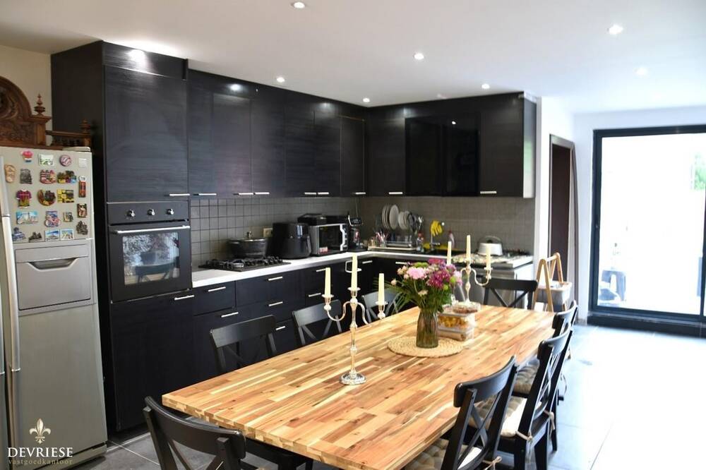 Huis te  koop in Heule 8501 278000.00€ 3 slaapkamers 146.00m² - Zoekertje 453449